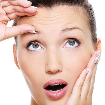 model forehead lines